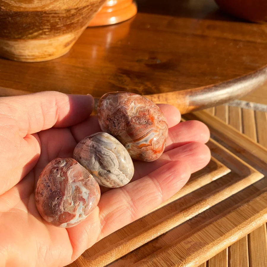 Mexican Lace Agate Tumbled Stone