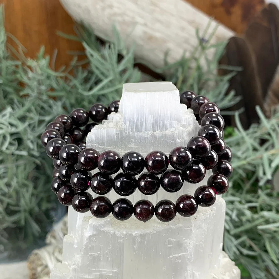 Mala Garnet Bracelet With Velvet Pouch