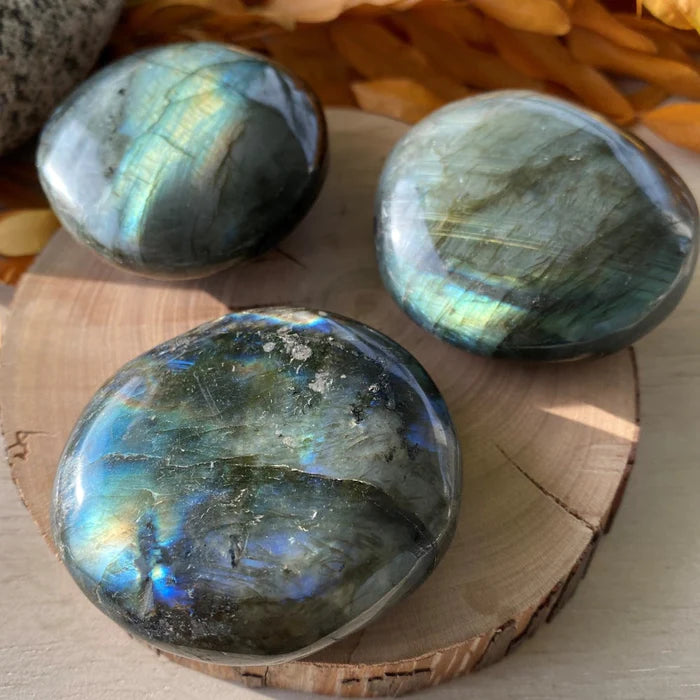 Labradorite Palmstone