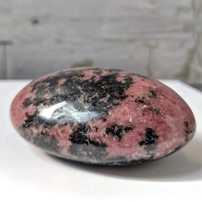 Rhodonite Palmstone